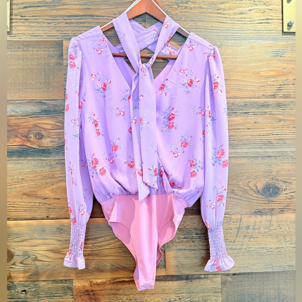 Shabby Chic Lilac Floral V-Neck Tie Bodysuit NWT